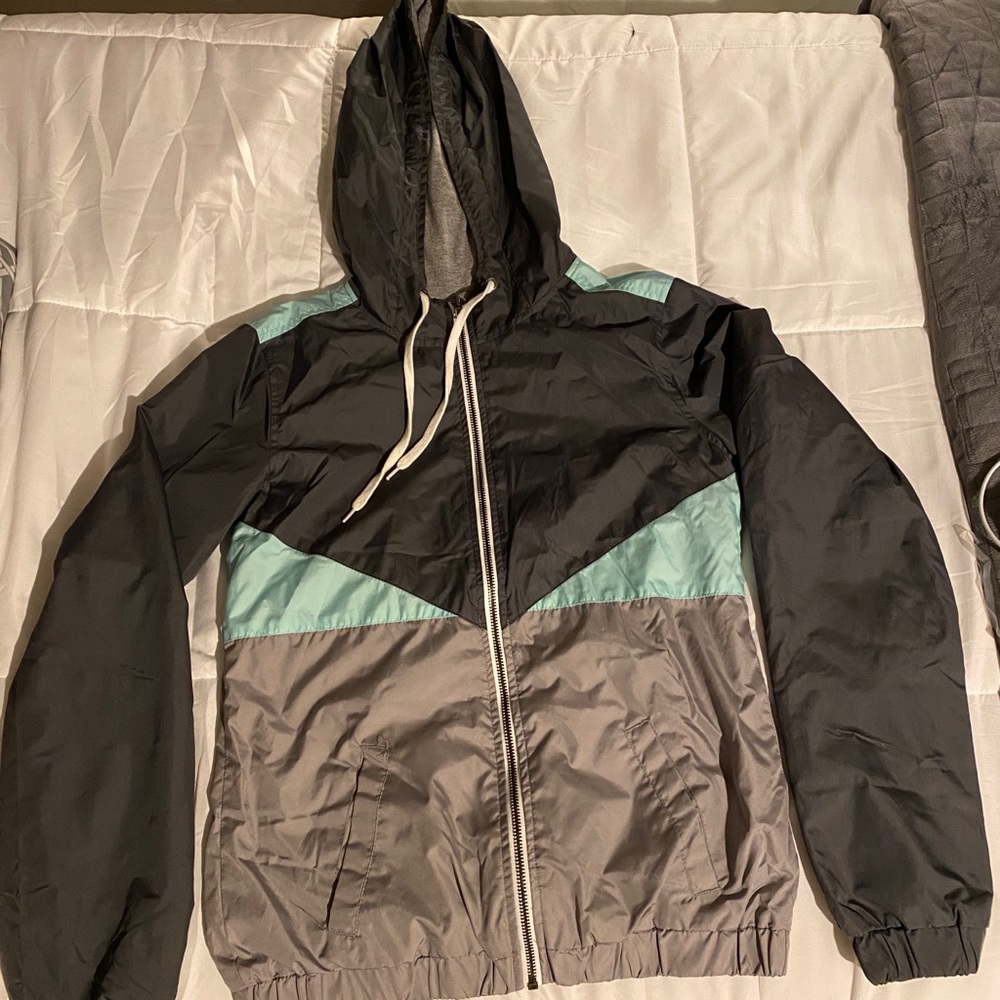 Small zine windbreaker